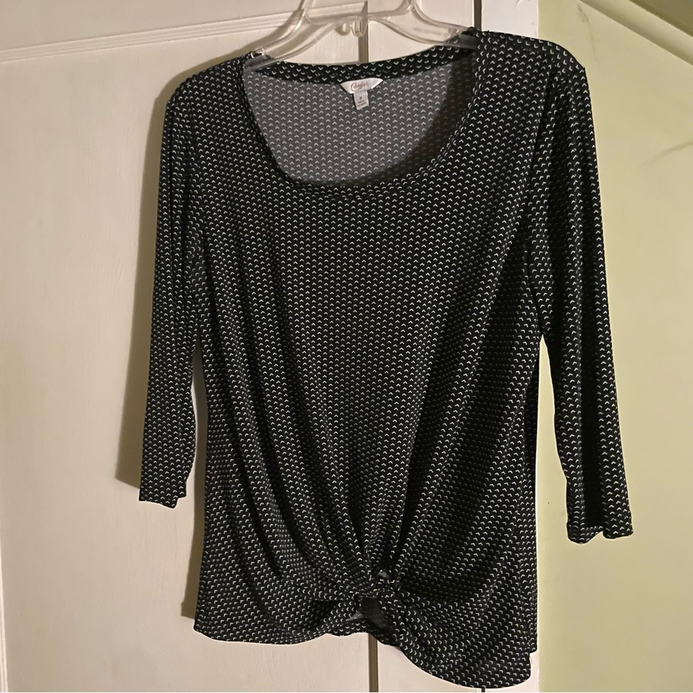 Candie's Black and White Chevron Patterned Top Blouse with Rouched Hem Size M